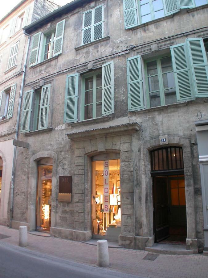 La Plaisance Du Palais Garage Sur Place Sous Condition Avignon Kültér fotó